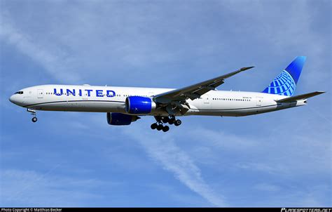 boeing 777-300er flight status today|N2749U .